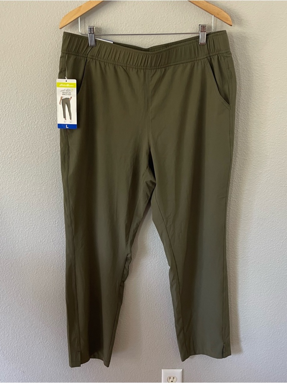 Eddie Bauer Departure Ankle Pant Size L Olive Green NWT